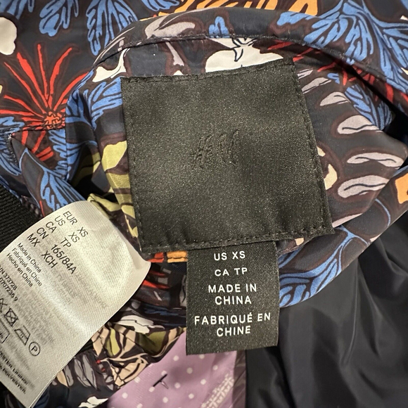 H&M Reversible Floral Nylon Track Jacket Women’s XS Multicolor Zip Lightweight - Picture 11 of 13